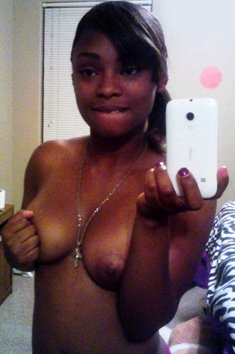 Curvy ebony teen nude selfies