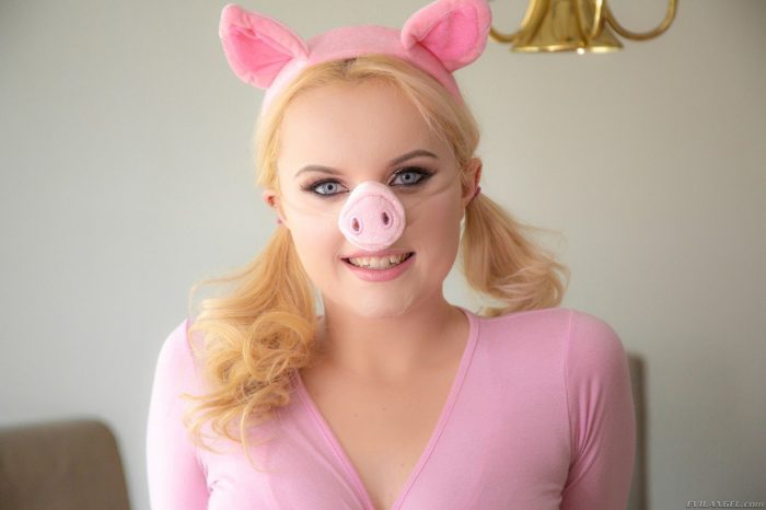 Cute blonde River Fox strips naked attired in a Miss Piggy costume-01